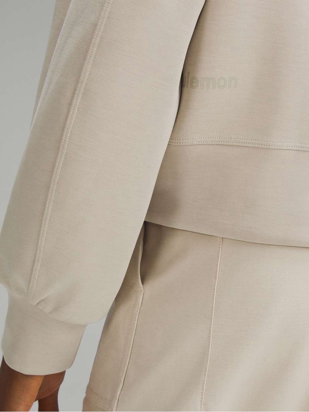 Lululemon Softstreme Perfectly Oversized Cropped Crew Mojave Tan size 6 - Picture 3 of 15
